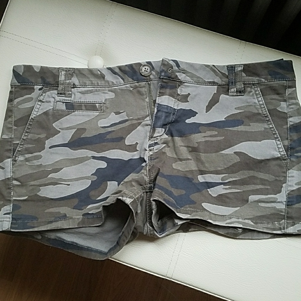 Express camo shorts